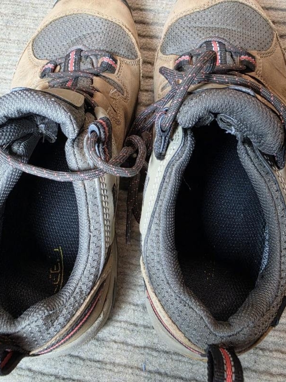 Keen Steens Waterproof Hiking Shoes, Brown, Women's 9.5M. Excellent Condition. - Picture 4 of 8